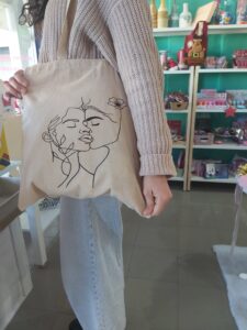 Tote bag rosto em linha