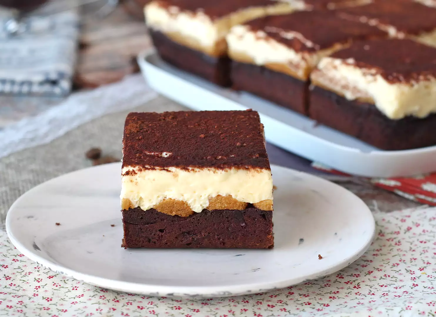 amantes-de-brownie-e-tiramisu-temos-o-bolo-perfeito-para-voces-o-brownimisu--485376p824062